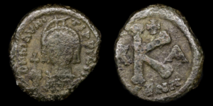 MAURICIO TIBERIO 582-602d.C., AE 1/2 Follis, Ravena