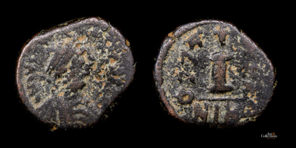 JUSTINIANO I 527-565d.C., AE Decanummium, Nicomedia