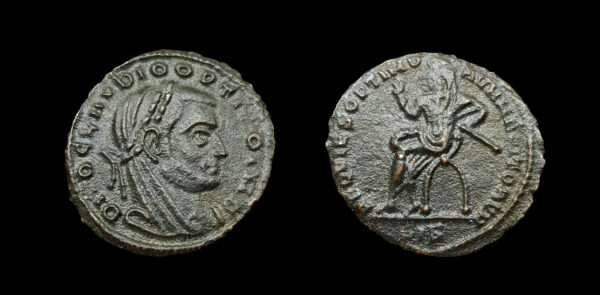 RO_26-047 SERIE DE "DIVI" a nombre de DIVO CLAUDIO 318d.C., VE 1/4 Follis